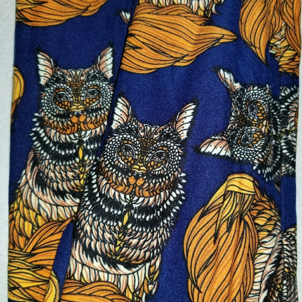 NWOT blue fox/owls OS leggings